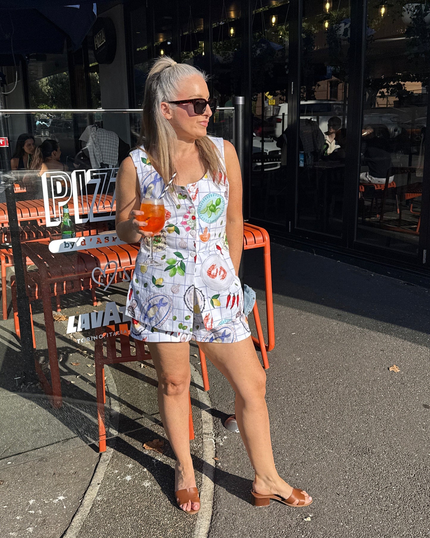 By Bel Aperitivo shorts with side pockets and relaxed silhouette for summer holiday outfit